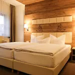 Lindenhotel 3*