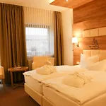 Szálloda Lindenhotel 3*