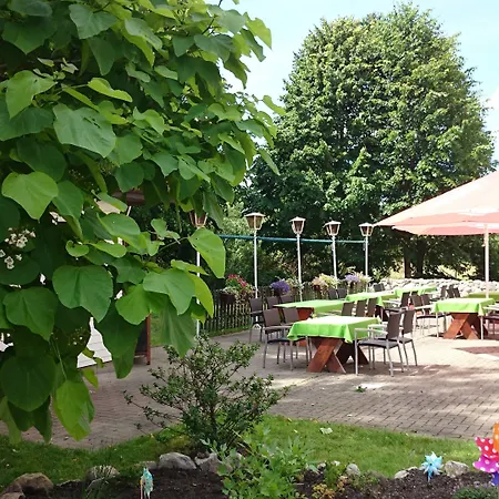 Hotell Lindenhotel 3*