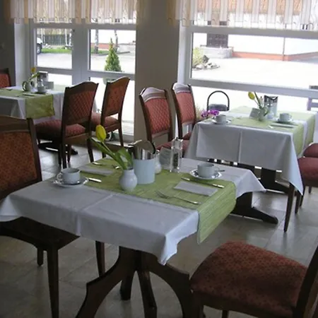 Отель Lindenhotel 3*