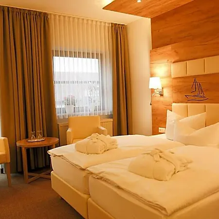 Hotel Lindenhotel 3*